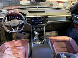 ڤۆڵکسواگن ئەتڵەس کرۆس سپۆرت